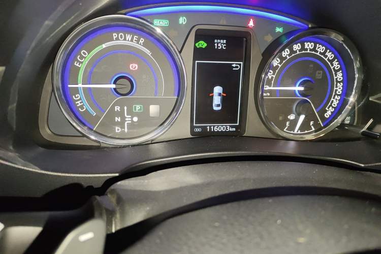 Used Toyota Corolla 2016 Dual-Engine 1.8L E-CVT Elite Edition Odometer Close Up