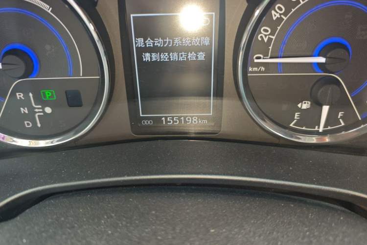 Used Toyota Corolla 2016 Dual-Engine 1.8L E-CVT Elite Edition Odometer Close Up