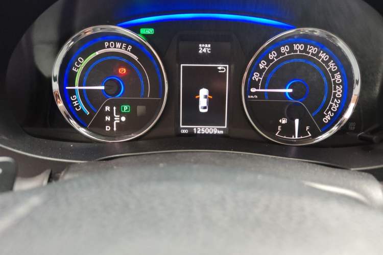 Used Toyota Corolla 2016 Dual-Engine 1.8L E-CVT Elite Edition Odometer Close Up