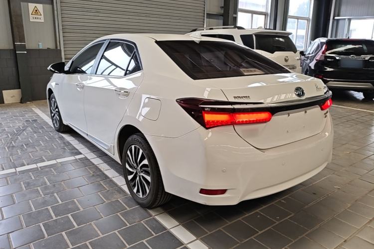 Used Toyota Corolla 2016 Dual-Engine 1.8L E-CVT Elite Edition Rear Left 45 Deg