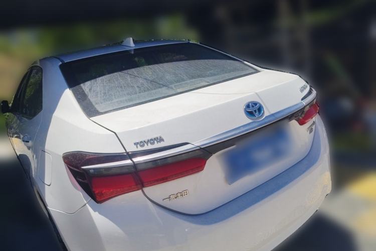 Used Toyota Corolla 2016 Dual-Engine 1.8L E-CVT Leading Edition Rear Left 45 Deg