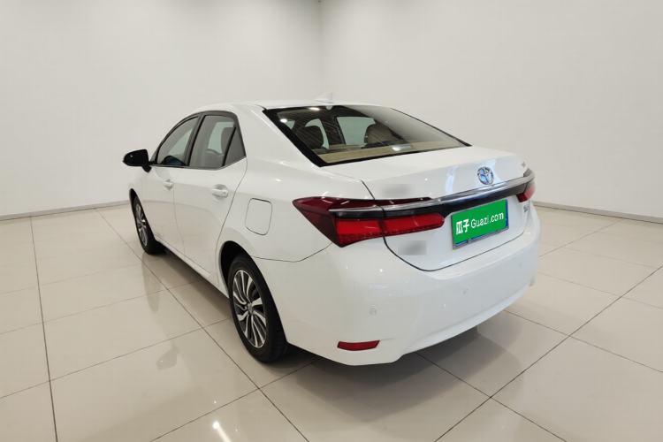 Used Toyota Corolla 2016 Dual-Engine 1.8L E-CVT Elite Edition Rear Left 45 Deg