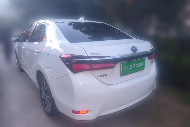 Used Toyota Corolla 2016 Dual-Engine 1.8L E-CVT Elite Edition Rear Left 45 Deg
