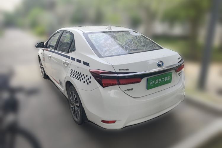 Used Toyota Corolla 2016 Dual-Engine 1.8L E-CVT Luxury Edition Rear Left 45 Deg