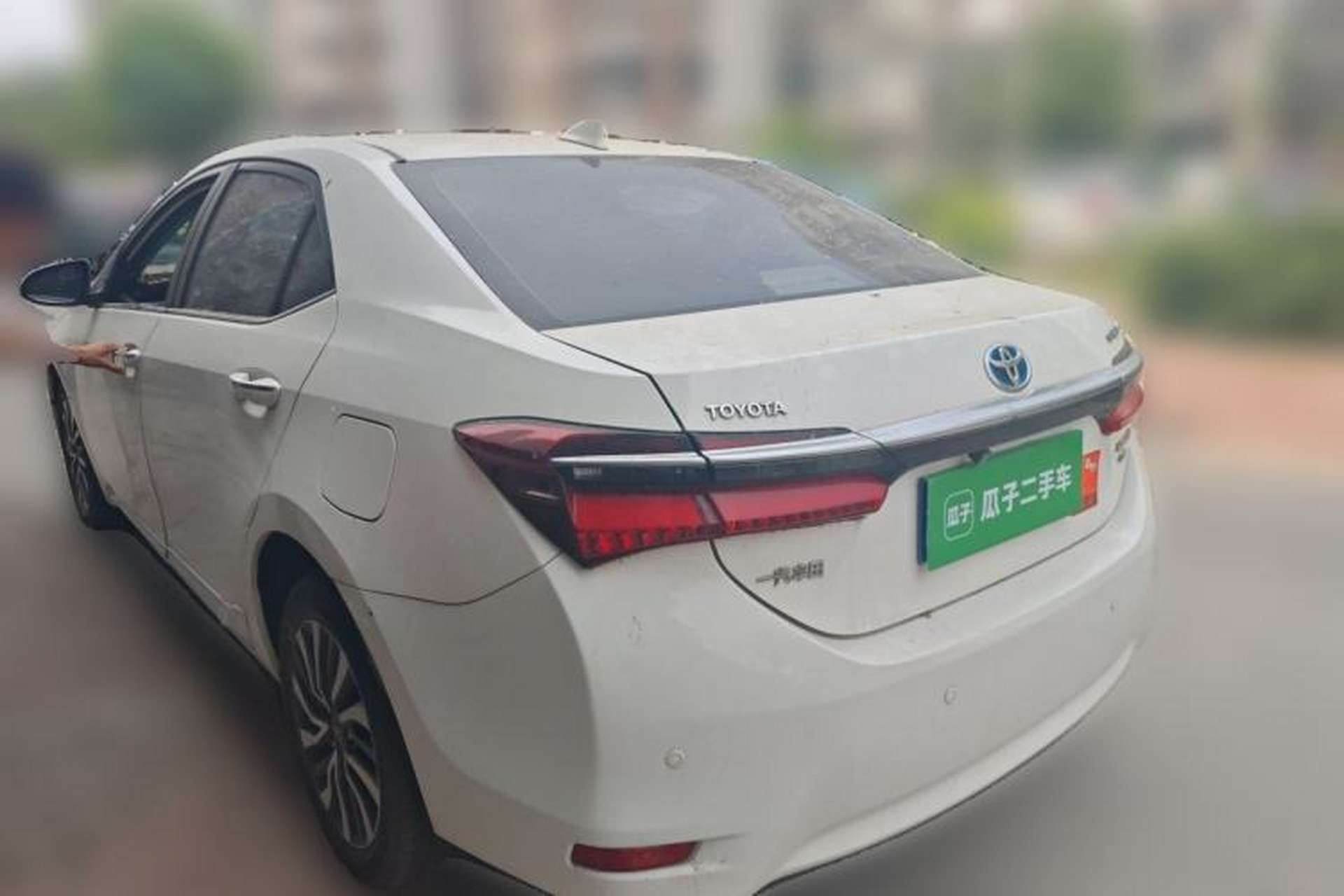 Used Toyota Corolla 2016 Dual-Engine 1.8L E-CVT Elite Edition Rear Left 45 Deg