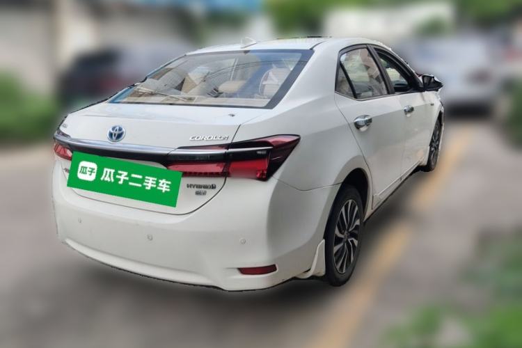Used Toyota Corolla 2016 Dual-Engine 1.8L E-CVT Elite Edition Rear Right 45 Deg