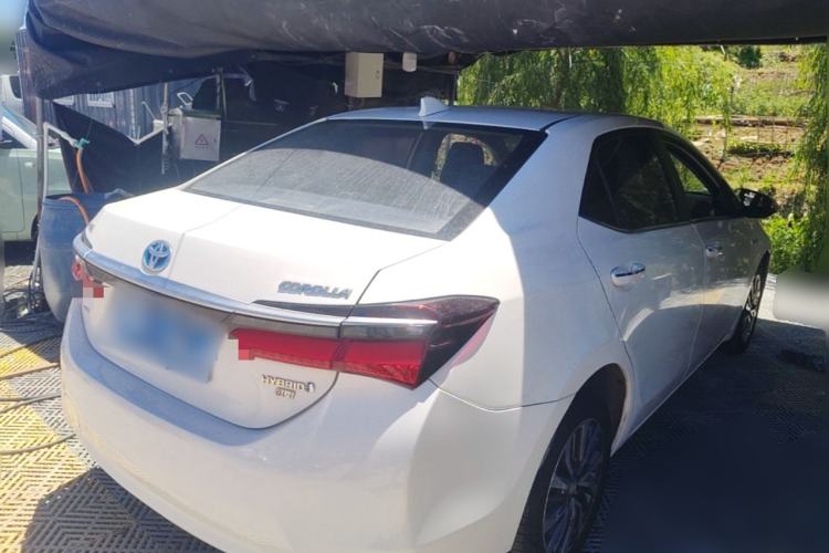 Used Toyota Corolla 2016 Dual-Engine 1.8L E-CVT Leading Edition Rear Right 45 Deg