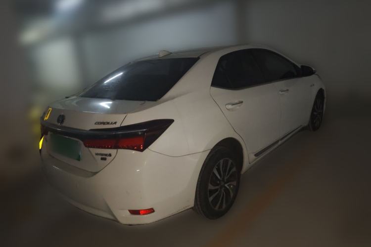 Used Toyota Corolla 2016 Dual-Engine 1.8L E-CVT Elite Edition Rear Right 45 Deg