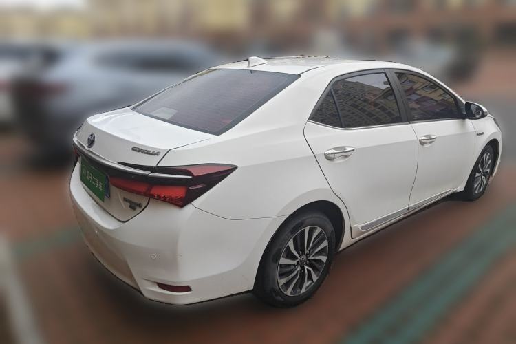 Used Toyota Corolla 2016 Dual-Engine 1.8L E-CVT Luxury Edition Rear Right 45 Deg
