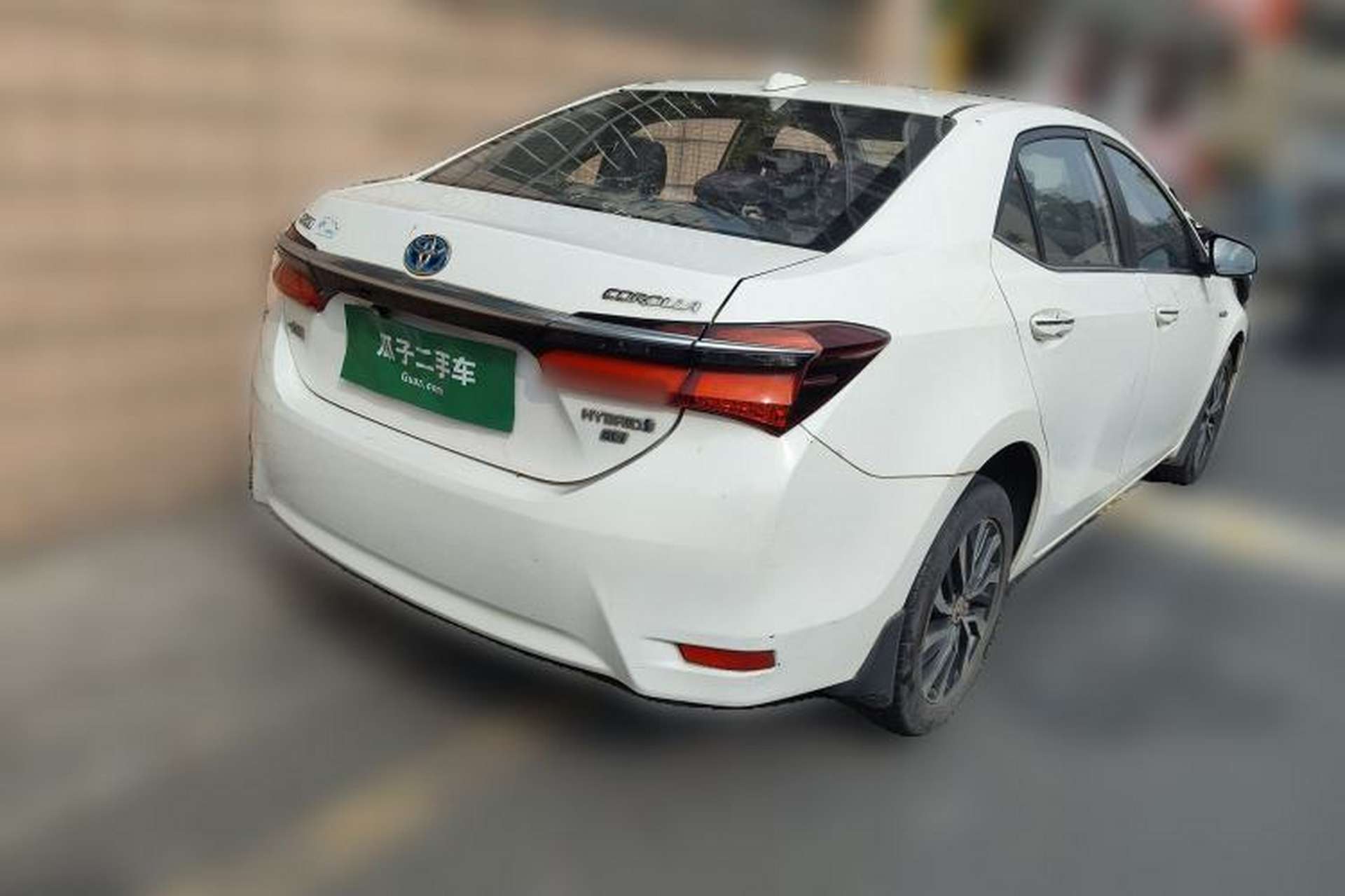 Used Toyota Corolla 2016 Dual-Engine 1.8L E-CVT Leading Edition Rear Right 45 Deg