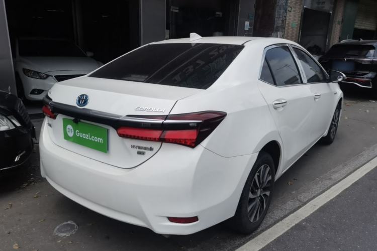 Used Toyota Corolla 2016 Dual-Engine 1.8L E-CVT Leading Edition Rear Right 45 Deg