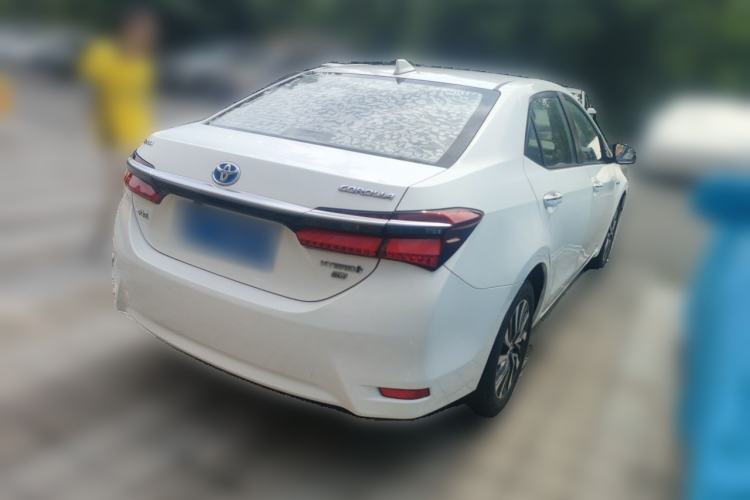 Used Toyota Corolla 2016 Dual-Engine 1.8L E-CVT Leading Edition Rear Right 45 Deg