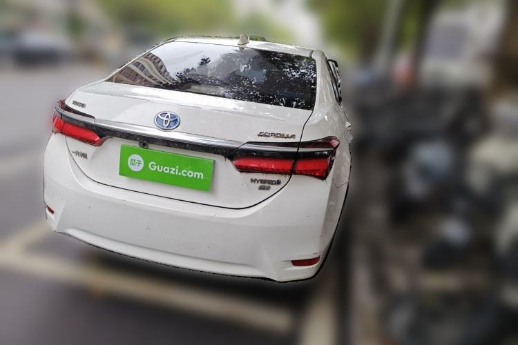 Used Toyota Corolla 2016 Dual-Engine 1.8L E-CVT Leading Edition Rear Right 45 Deg