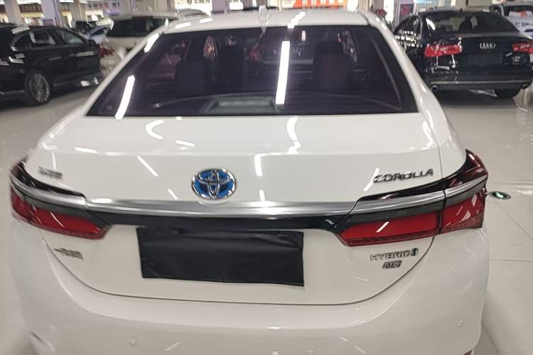 Used Toyota Corolla 2016 Dual-Engine 1.8L E-CVT Elite Edition Rear