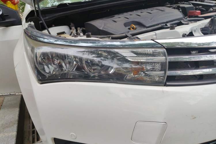 Used Toyota Corolla 2016 1.6L CVT GL-i Cool Edition Right Front Headlight