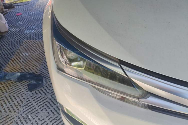 Used Toyota Corolla 2016 Dual-Engine 1.8L E-CVT Leading Edition Right Front Headlight