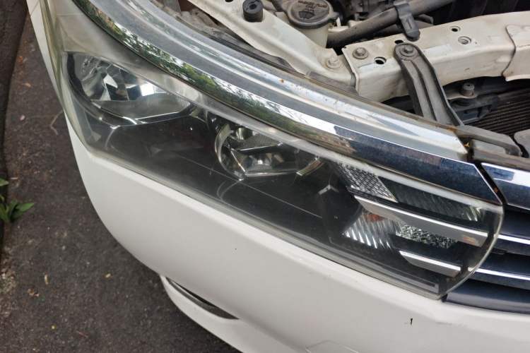 Used Toyota Corolla 2016 1.6L Manual GL-i Cool Edition Right Front Headlight