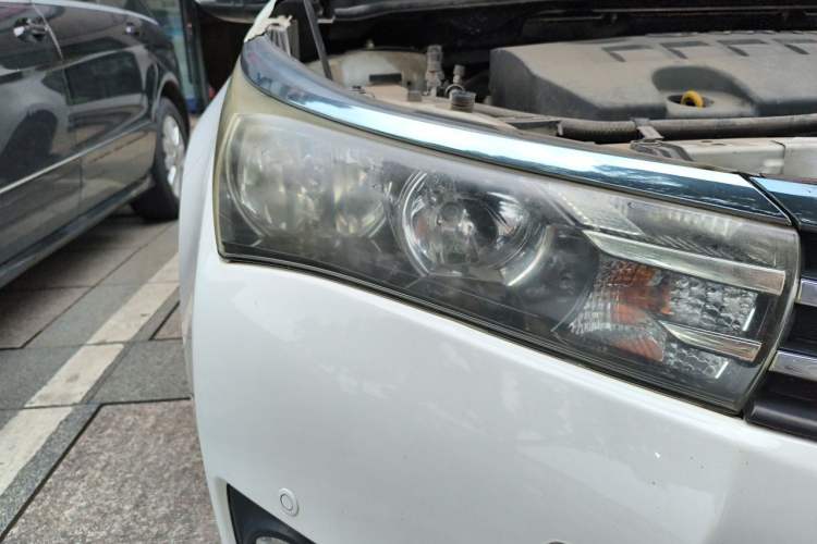 Used Toyota Corolla 2016 1.6L CVT GL-i Cool Edition Right Front Headlight