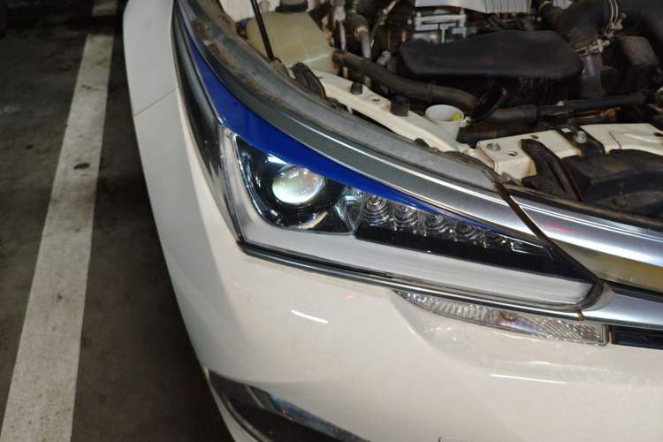 Used Toyota Corolla 2016 Dual-Engine 1.8L E-CVT Pioneer Edition Right Front Headlight