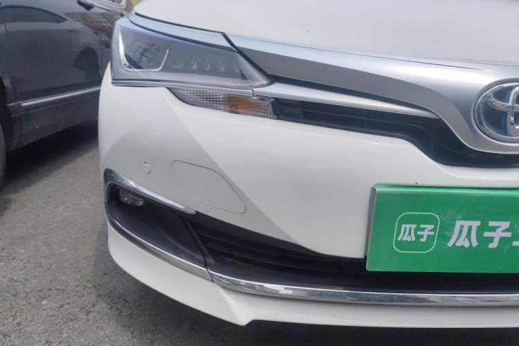 Used Toyota Corolla 2016 Dual-Engine 1.8L E-CVT Elite Edition Right Front Headlight