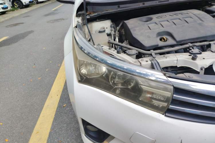 Used Toyota Corolla 2016 1.6L CVT GL-i Cool Edition Right Front Headlight