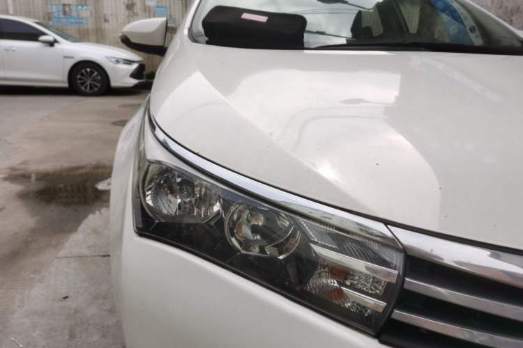 Used Toyota Corolla 2016 1.6L CVT GL-i Cool Edition Right Front Headlight