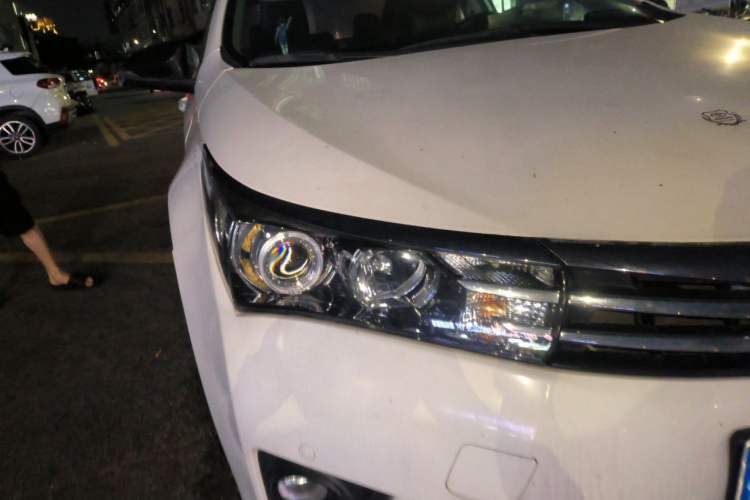Used Toyota Corolla 2016 1.6L CVT GL-i Cool Edition Right Front Headlight