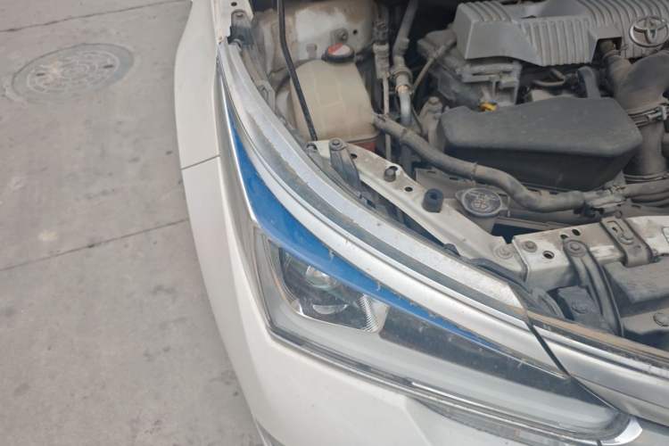 Used Toyota Corolla 2016 Dual-Engine 1.8L E-CVT Elite Edition Right Front Headlight