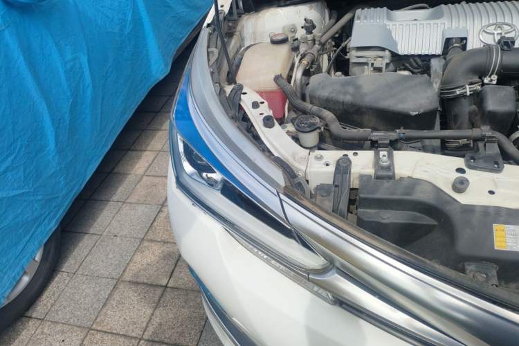 Used Toyota Corolla 2016 Dual-Engine 1.8L E-CVT Leading Edition Right Front Headlight