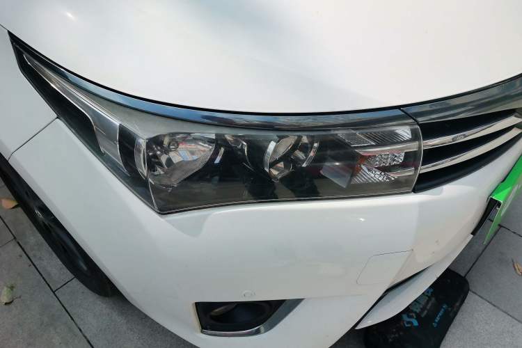 Used Toyota Corolla 2016 1.6L CVT GL-i Cool Edition Right Front Headlight