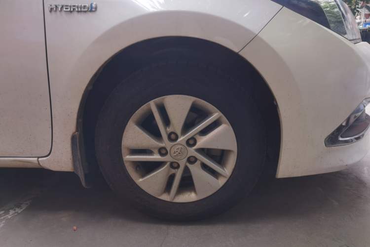 Used Toyota Corolla 2016 Dual-Engine 1.8L E-CVT Pioneer Edition Right Front Wheel Hub