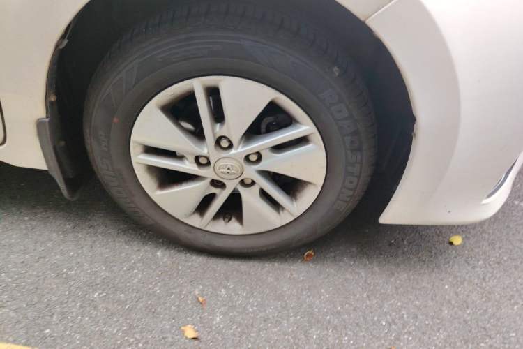 Used Toyota Corolla 2016 1.6L CVT GL-i Cool Edition Right Front Wheel Hub