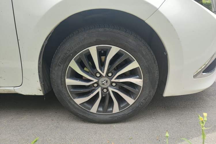 Used Toyota Corolla 2016 Dual-Engine 1.8L E-CVT Luxury Edition Right Front Wheel Hub