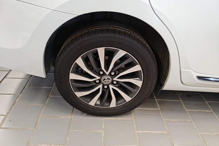 Used Toyota Corolla 2016 Dual-Engine 1.8L E-CVT Elite Edition Right Rear Wheel Hub