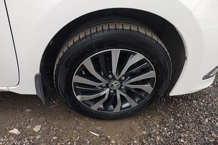 Used Toyota Corolla 2016 Dual-Engine 1.8L E-CVT Elite Edition Right Rear Wheel Hub