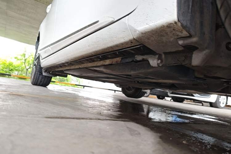 Used Toyota Corolla 2016 Dual-Engine 1.8L E-CVT Elite Edition Right Side Sill