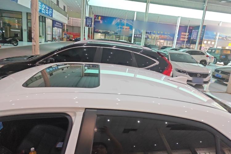 Used Toyota Corolla 2016 Dual-Engine 1.8L E-CVT Elite Edition Roof