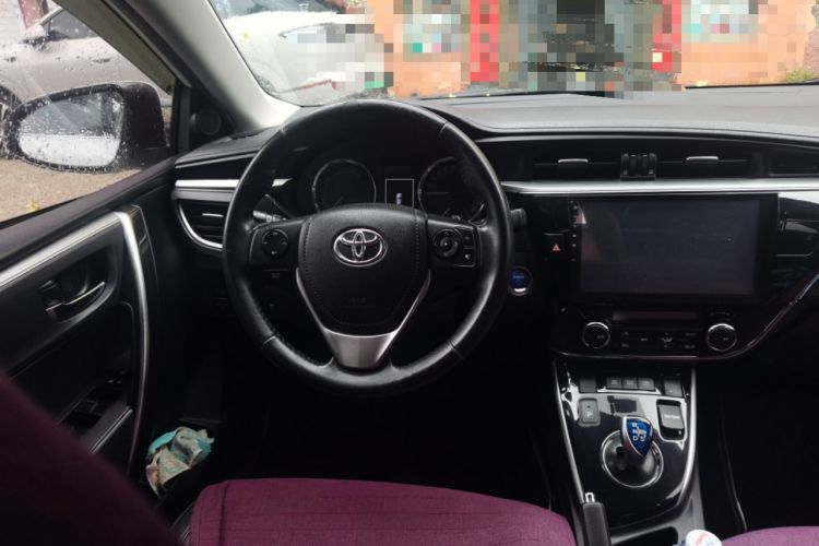 Used Toyota Corolla 2016 Dual-Engine 1.8L E-CVT Elite Edition Steering Wheel