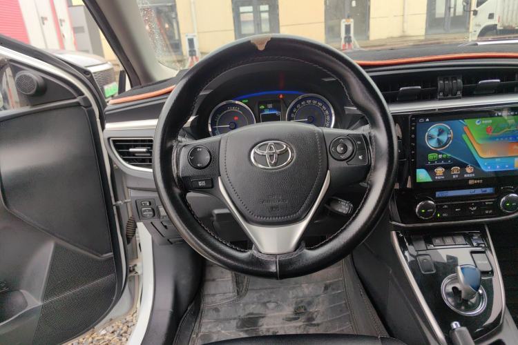 Used Toyota Corolla 2016 Dual-Engine 1.8L E-CVT Leading Edition Steering Wheel