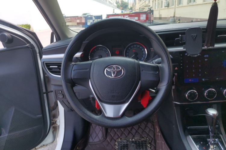 Used Toyota Corolla 2016 1.6L CVT GL-i Cool Edition Steering Wheel