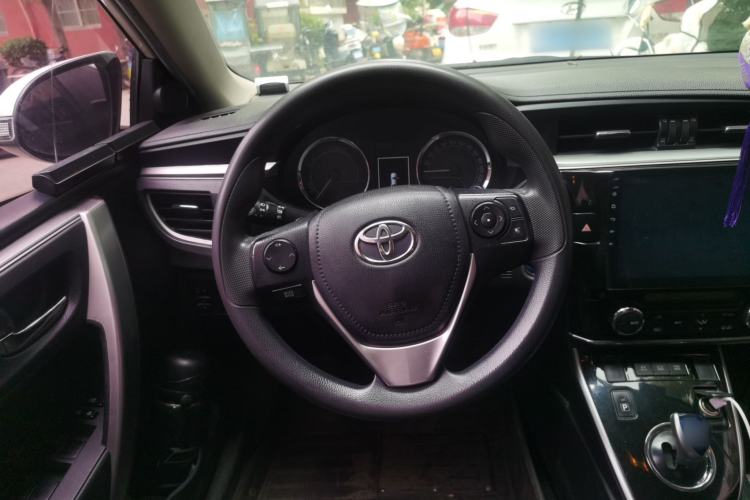 Used Toyota Corolla 2016 Dual-Engine 1.8L E-CVT Pioneer Edition Steering Wheel