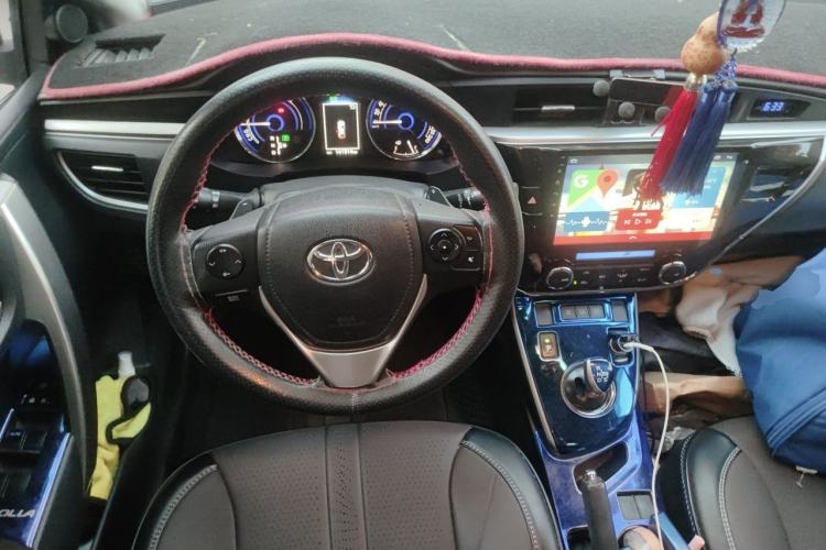 Used Toyota Corolla 2016 Dual-Engine 1.8L E-CVT Pioneer Edition Steering Wheel
