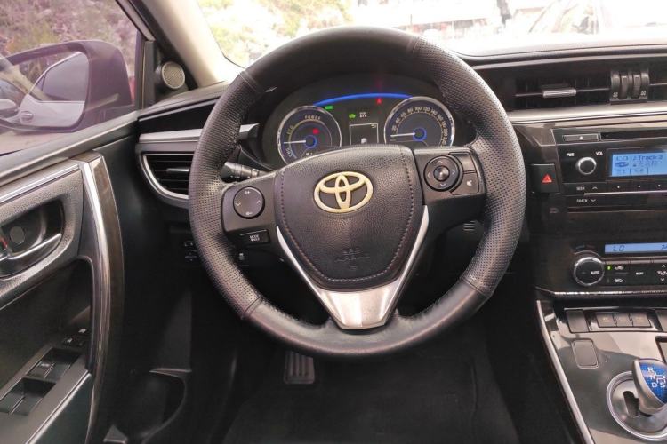 Used Toyota Corolla 2016 Dual-Engine 1.8L E-CVT Leading Edition Steering Wheel