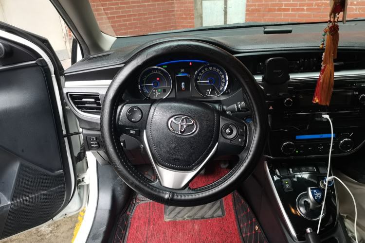 Used Toyota Corolla 2016 Dual-Engine 1.8L E-CVT Elite Edition Steering Wheel