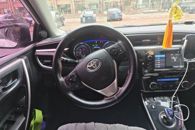 Used Toyota Corolla 2016 Dual-Engine 1.8L E-CVT Luxury Edition Steering Wheel
