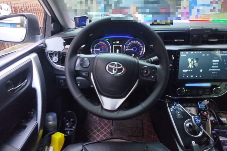 Used Toyota Corolla 2016 Dual-Engine 1.8L E-CVT Leading Edition Steering Wheel