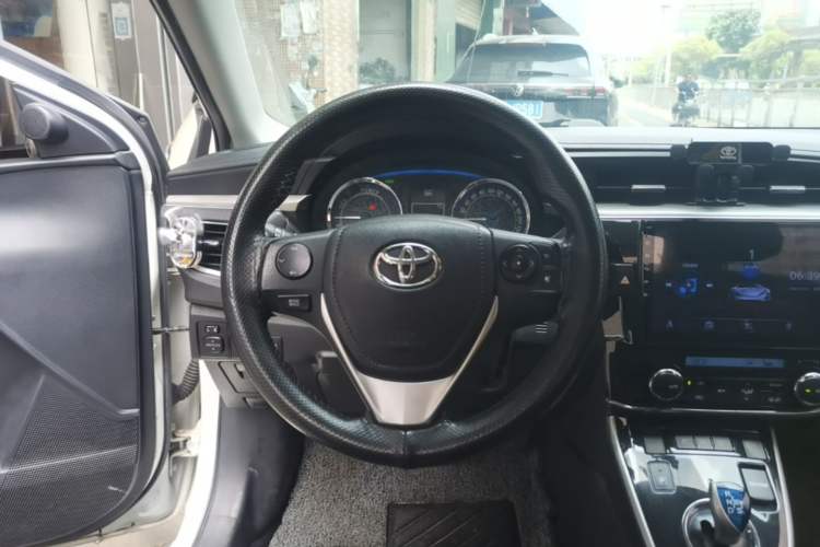 Used Toyota Corolla 2016 Dual-Engine 1.8L E-CVT Leading Edition Steering Wheel