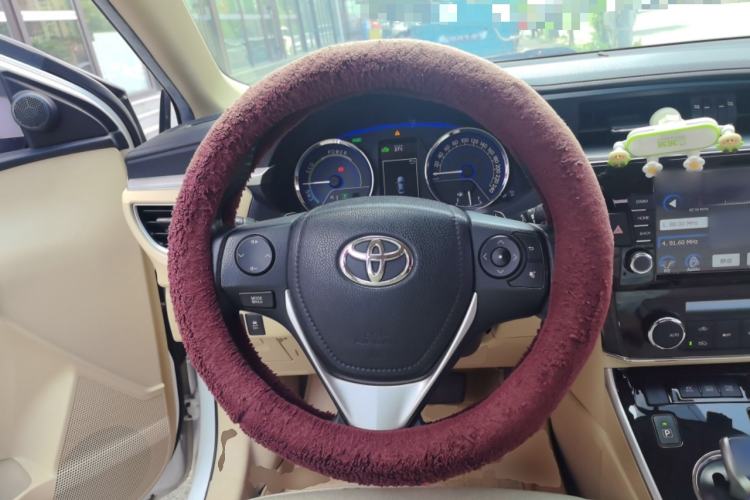 Used Toyota Corolla 2016 Dual-Engine 1.8L E-CVT Elite Edition Steering Wheel