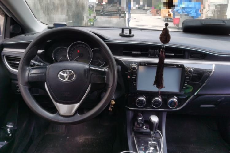 Used Toyota Corolla 2016 1.6L CVT GL-i Cool Edition Steering Wheel