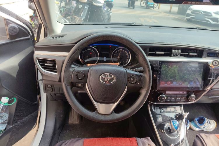 Used Toyota Corolla 2016 Dual-Engine 1.8L E-CVT Leading Edition Steering Wheel